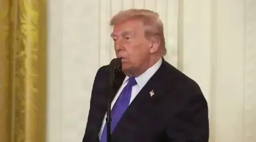 ट्रंप ने ईरान के खिलाफ सैन्य अभियान को तेल कीमतों में कमी से जोड़ा