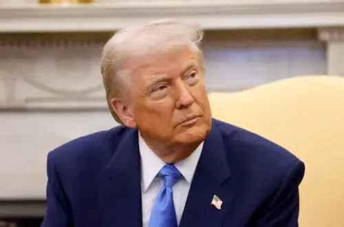 Trump Plans to Implement 25% Tariffs on EU, Claims Bloc Aims to Undermine US