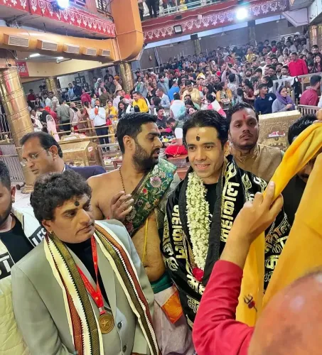 Tusshar Kapoor Offers Devotional Prayers at Mahakaleshwar Temple