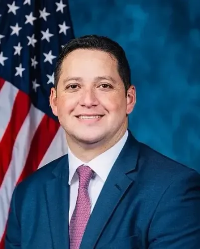 Two US Congress Members Step Down Amid Allegations of Misconduct