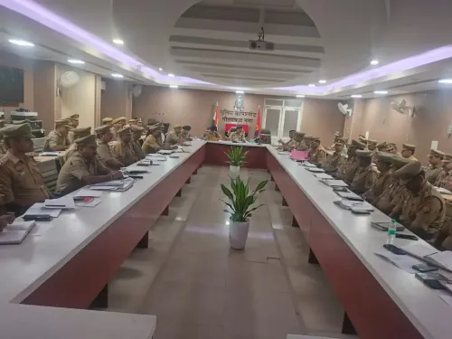 नोएडा पुलिस त्योहारी अलर्ट: संवेदनशील इलाकों में बढ़ेगी गश्त, सोशल मीडिया पर रहेगी कड़ी नजर
