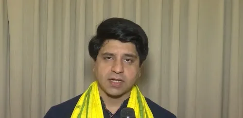 महाराष्ट्र में यूसीसी लागू करने की तैयारी: भाजपा ने की सराहना, कांग्रेस बोली — पहले जनता के सामने रखें ड्राफ्ट