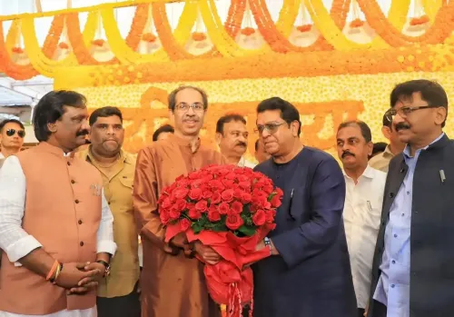 क्या 13 साल बाद राज ठाकरे ने उद्धव ठाकरे के जन्मदिन पर मातोश्री में कदम रखा?