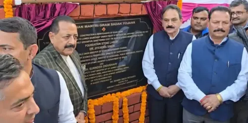 क्या केंद्रीय मंत्री डॉ. जितेंद्र सिंह ने जम्मू-कश्मीर में 900 करोड़ से अधिक की परियोजनाओं का उद्घाटन किया?