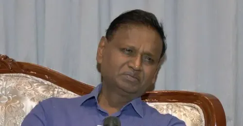 उदित राज का तंज: अमेरिका अब भारत के तेल आयात का निर्णय ले रहा है