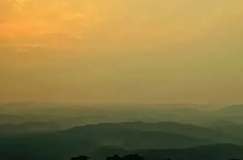 आनंद महिंद्रा का झारखंड के मेघाहातुबुरू पर आकर्षण: छिपा हुआ पर्यटन गहना