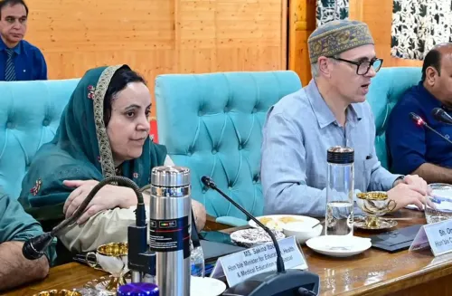 क्या उमर अब्दुल्ला के नेतृत्व वाली सरकार ने जम्मू-कश्मीर में स्वास्थ्य सेवा क्षेत्र के लिए 124.83 करोड़ रुपए आवंटित किए?