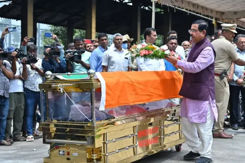 Did Union Minister Pralhad Joshi Pay Tribute to Kannada Writer Bhyrappa in Mysuru?