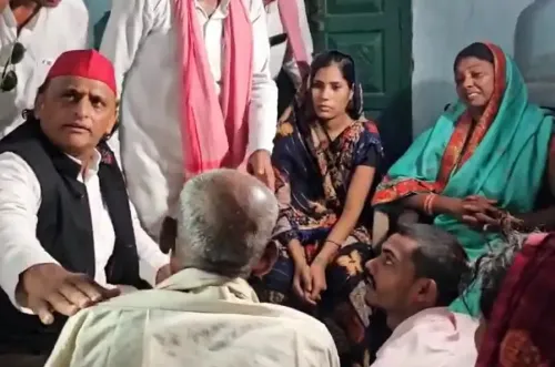 क्या अखिलेश यादव ने कन्नौज में मृतक ब्रजेश राठौर के परिवार से मुलाकात कर नौकरी की मांग की?