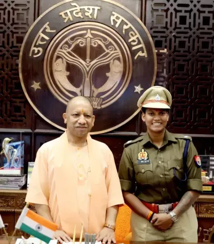 Did UP CM Yogi Adityanath Meet DSP-Cricket Star Deepti Sharma?