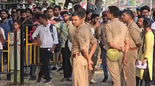 यूपी कॉन्स्टेबल भर्ती परीक्षा 2026: 32,679 पदों के लिए कड़ी सुरक्षा, अभ्यर्थियों ने सराही व्यवस्था