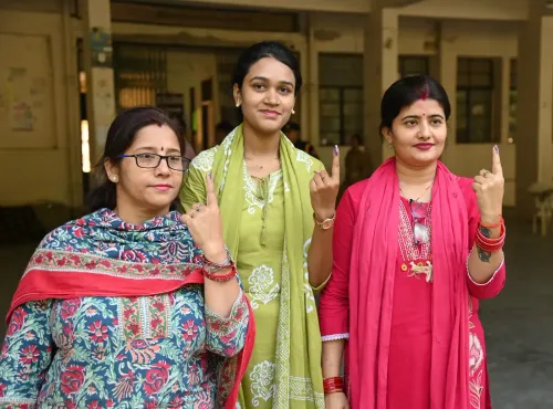 यूपी MLC चुनाव 2026: मतदान के दौरान सपा ने 11 सीटों पर अनियमितताओं की शिकायत, ECI से हस्तक्षेप की माँग
