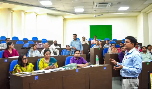 यूपी जनगणना 2027: घर-घर पहुंचेगी टीम, 31 दिसंबर 2025 से 31 मार्च 2027 तक नए गांव-तहसील गठन पर रोक