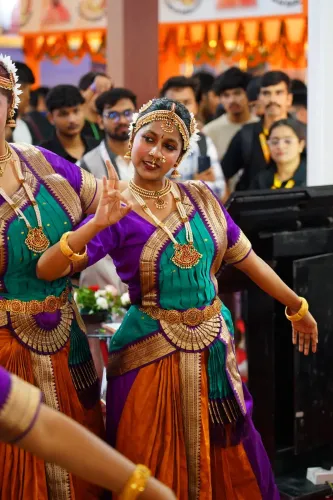यूपी इंटरनेशनल ट्रेड शो 2026: 'आओ करके सीखें' थीम से यूपीएसडीएम पवेलियन बना दर्शकों की पसंद