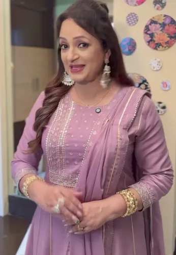 What are the Harsh Realities Behind the Glamour of the Entertainment Industry as Revealed by Upasana Singh?
