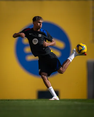 Is Lamine Yamal Ready to Win the Ballon d'Or After Being Upstaged by Dembele?