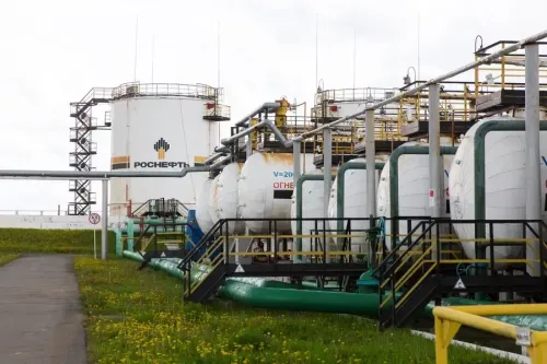 US-Iran Conflict: Opportunities for Upstream Energy and Defence Sectors Amid Rising Oil Prices
