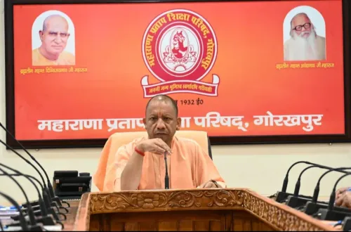 सीएम योगी का एमपीएसपी को निर्देश: विद्यार्थियों के ज़रिए ऊर्जा बचत का अभियान चलाएं शिक्षक