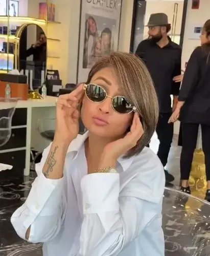 Urvashi Dholakia Unveils Stunning Bob Cut, Emphasizes Attitude