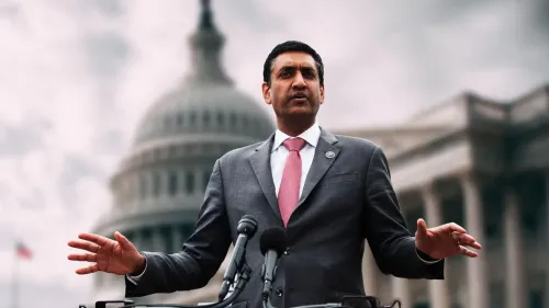 Ro Khanna sits on $16.9 million war chest after Q3 FEC filing