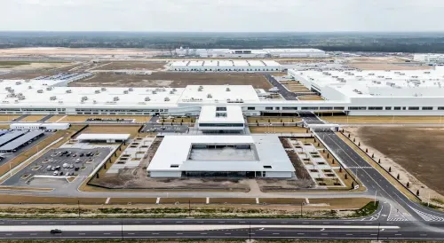 Why Did the US Detain 450 Workers at Hyundai-LG Battery Plant in Georgia?