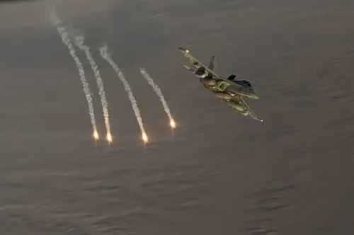 Did US Growlers Play a Crucial Role in Disabling Venezuela's Air Defenses During Maduro's Capture?