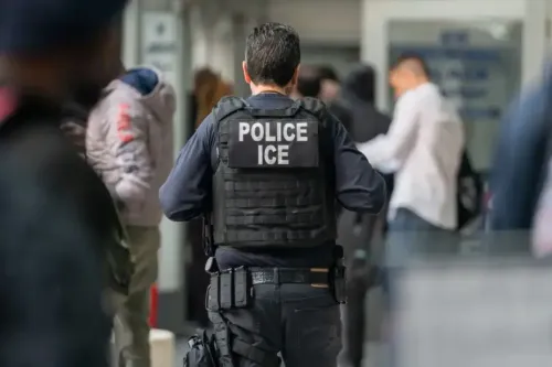 What Happened When a US ICE Agent Shot a Woman in Minneapolis?