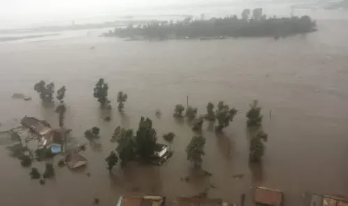 उत्तर कोरिया में भारी मानसूनी बारिश का अलर्ट: 200 मिमी बारिश की आशंका, अधिकारियों को 'अधिकतम सतर्कता' के निर्देश