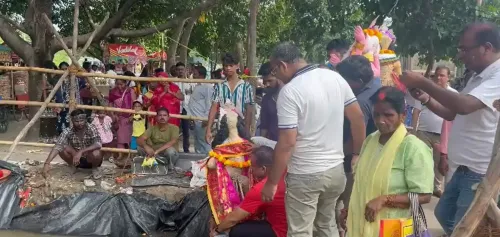 क्या उत्तर प्रदेश और पंजाब में दशहरे पर भक्ति-उत्साह के बीच प्रशासन की सुरक्षा मुस्तैदी है?