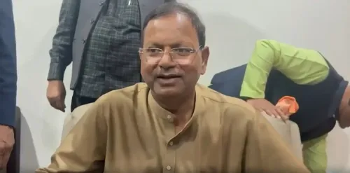 क्या उत्तर प्रदेश में पंकज चौधरी को बधाई देने का सिलसिला शुरू हो गया है?