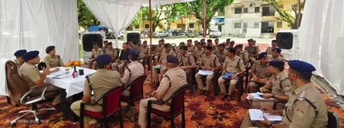 पौड़ी एसएसपी सर्वेश पंवार की अपराध गोष्ठी: साइबर ठगी, नशा तस्करी और कांवड़ मेले पर सख्त निर्देश