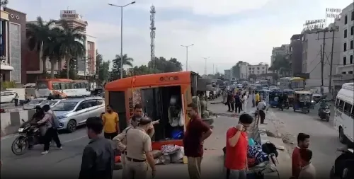 उत्तराखंड में दो बस हादसे: हरिद्वार में महिला की मौत, 26 घायल; टिहरी में भी बस पलटी