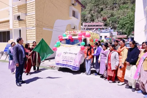 उत्तरकाशी में 'पोषण पखवाड़ा' की शुरुआत, जिलाधिकारी ने पोषण रथ को रवाना किया