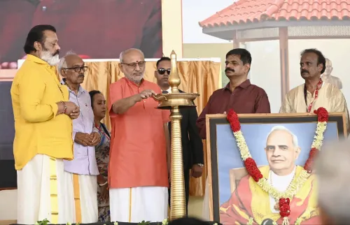 V-P Radhakrishnan unveils Mannathu Padmanabhan statue at Dwarka centre
