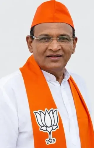 मंजलपुर उपचुनाव 2026: भाजपा ने सतीश पटेल को उम्मीदवार घोषित किया, 30 जुलाई को मतदान