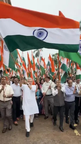 Vaishnaw Joins Har Ghar Tiranga Pride Ahead of Independence Day