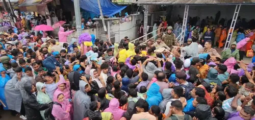 Vaishno Devi Yatra resumes after 7-day halt; 10,000+ devotees flock to Katra