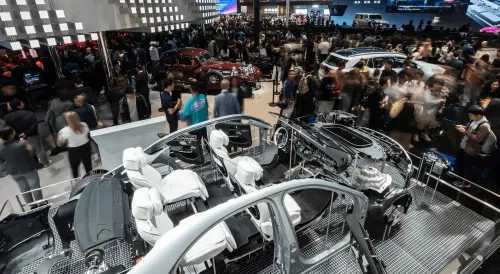 2026 पेइचिंग ऑटो शो: 5 मिनट चार्जिंग, 400 किमी रेंज — चीन बना वैश्विक ऑटोमोटिव नवाचार का 'जिम'