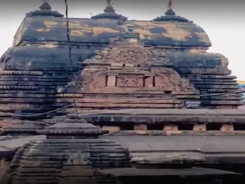 क्या वैताल देउला मंदिर में मां दुर्गा का तांत्रिक अवतार भक्तों को दर्शन देता है? जानिए इस मंदिर का रहस्य और वास्तुकला