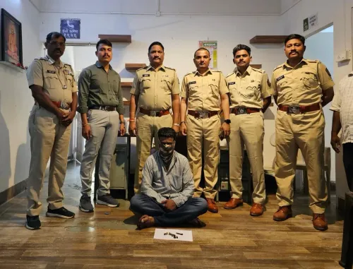 पुणे में वन्यजीव तस्करी पर वन विभाग का शिकंजा, 'हत्था जोड़ी' के साथ तस्कर मल्हार लोखंडे गिरफ्तार