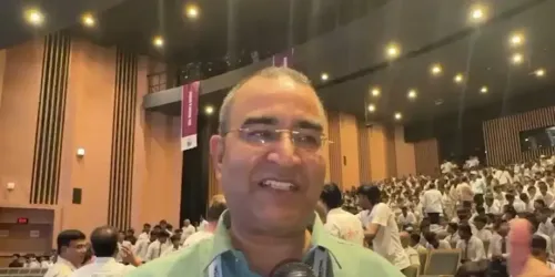 वाराणसी में 'नमो बुक फेस्ट' शुरू: PM मोदी पर लिखी 500+ किताबें एक मंच पर, 25 साल के सफर का लेखा-जोखा