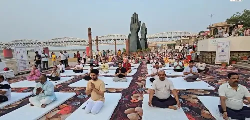 क्या वाराणसी में योग सप्ताह का भव्य शुभारंभ हुआ है, 'एक पृथ्वी, एक स्वास्थ्य' का संदेश?