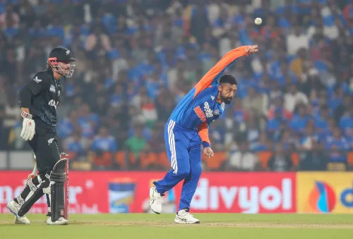 Is Varun Chakaravarthy Really a Magician? Gavaskar Thinks So!