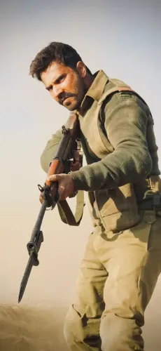 How does Varun Dhawan’s role as PVC Hoshiar Singh Dahiya resonate with the veteran's family?