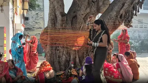वट सावित्री व्रत 2026: दिल्ली से बिहार तक बरगद की पूजा, सुहागिनों ने माँगी पतियों की लंबी उम्र