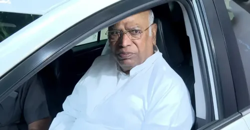 वीडी सतीशन आज लेंगे केरल CM पद की शपथ, खड़गे बोले- 'यूडीएफ की यह जीत अभूतपूर्व'