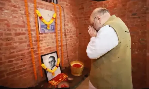वीर सावरकर जयंती 2026: अमित शाह, राजनाथ सिंह समेत दर्जनों BJP नेताओं ने किया नमन