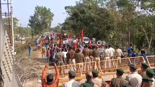 Should Border Trade with Bangladesh Stop Due to Hindu Killings?