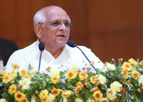 क्या वाइब्रेंट गुजरात रीजनल कॉन्फ्रेंस में ‘कार्बन से फसल तक: हरित अणु, अधिक उत्पादन’ पर परिसंवाद आयोजित हुआ?