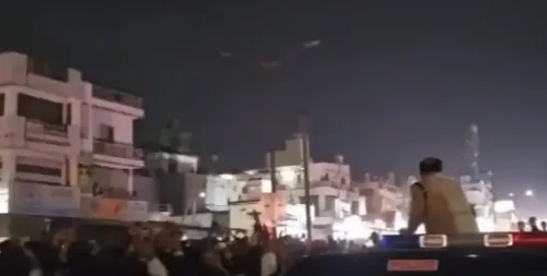Footage Captures Mob Confrontation at Karnataka Police Station; Officers Applauded for Their Response